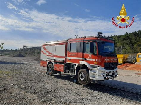 incendio manoppello scalo oggi|Incendio in una fabbrica di Manoppello, i sindaci: tenete le finestre ...